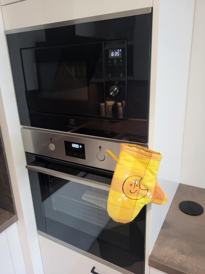 New Apartment In Karlin, Praha 8, Close To Center Екстер'єр фото